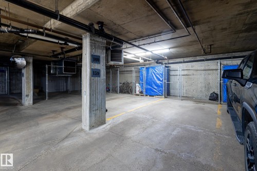 313 11615 Ellerslie Road, Edmonton, AB - Indoor Photo Showing Garage