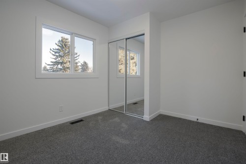 123 Morin Maze Maze, Edmonton, AB - Indoor Photo Showing Other Room