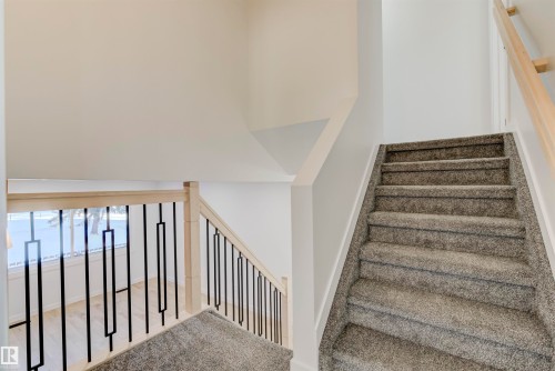 123 Morin Maze Maze, Edmonton, AB - Indoor Photo Showing Other Room