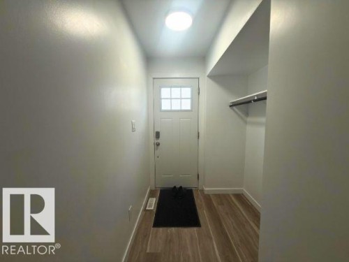 11912 140 Avenue, Edmonton, AB - Indoor Photo Showing Other Room