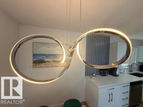 11912 140 Avenue, Edmonton, AB - Indoor