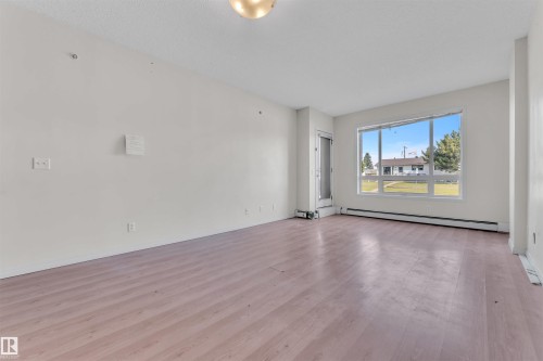 104 6315 135 Avenue, Edmonton, AB - Indoor Photo Showing Other Room