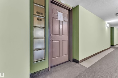 104 6315 135 Avenue, Edmonton, AB - Indoor Photo Showing Other Room