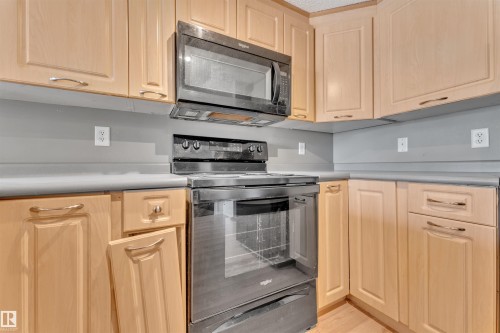 104 6315 135 Avenue, Edmonton, AB - Indoor Photo Showing Kitchen