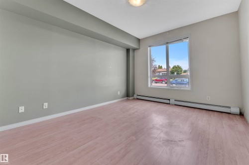 104 6315 135 Avenue, Edmonton, AB - Indoor Photo Showing Other Room