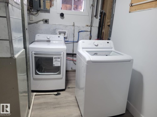 15112 72 Street, Edmonton, AB - Indoor Photo Showing Laundry Room