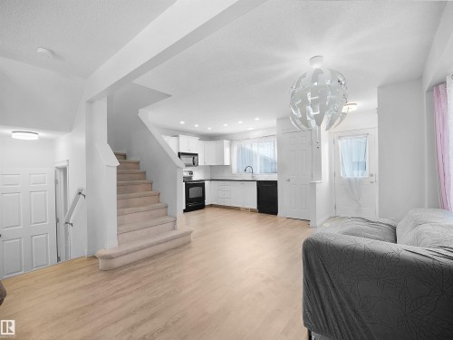 1509 76 Street, Edmonton, AB - Indoor