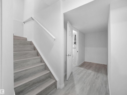 1509 76 Street, Edmonton, AB - Indoor Photo Showing Other Room