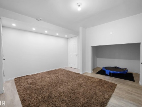 1509 76 Street, Edmonton, AB - Indoor