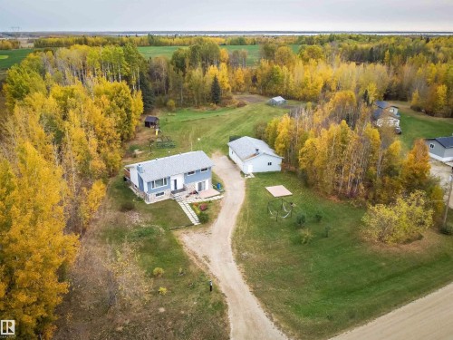 4 54227 RGE ROAD 41  Rural Lac Ste. Anne County, AB T0E 0A1