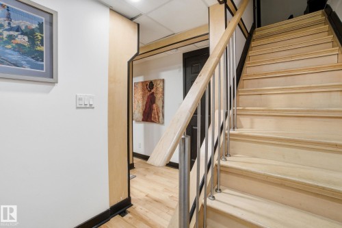 223 Dickinsfield Court, Edmonton, AB - Indoor Photo Showing Other Room