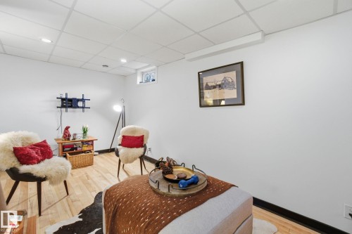 223 Dickinsfield Court, Edmonton, AB - Indoor