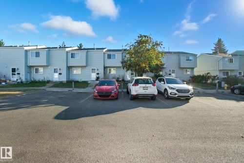 223 Dickinsfield Court, Edmonton, AB - Outdoor