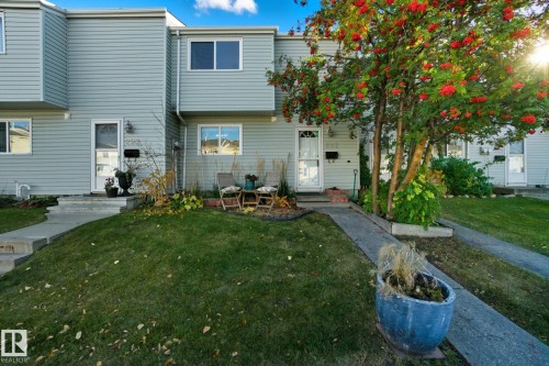 223 Dickinsfield Court, Edmonton, AB - Outdoor