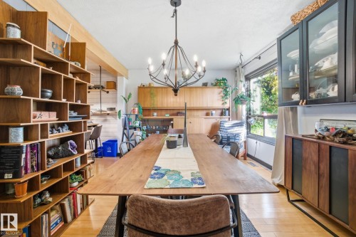 223 Dickinsfield Court, Edmonton, AB - Indoor