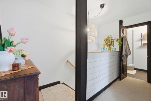 223 Dickinsfield Court, Edmonton, AB - Indoor Photo Showing Other Room