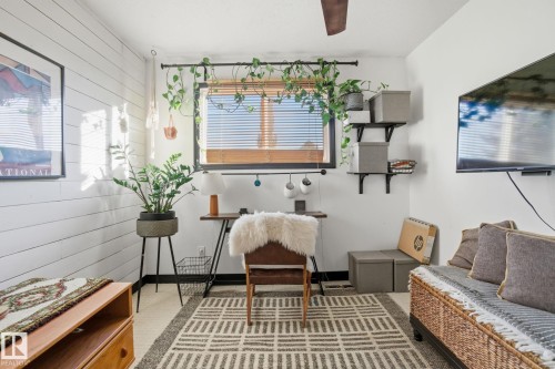 223 Dickinsfield Court, Edmonton, AB - Indoor Photo Showing Other Room