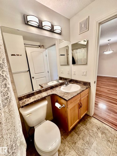 208 1204 156 Street, Edmonton, AB - Indoor Photo Showing Bathroom