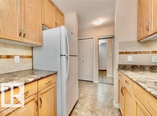 208 1204 156 Street, Edmonton, AB - Indoor Photo Showing Kitchen