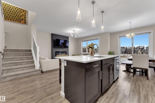 2320 Chokecherry Close, Edmonton, AB - Indoor Photo Showing Other Room