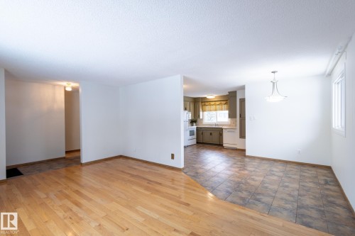 14811 61A Street, Edmonton, AB - Indoor Photo Showing Other Room