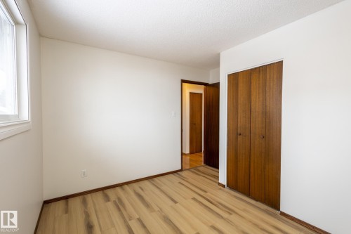 14811 61A Street, Edmonton, AB - Indoor Photo Showing Other Room