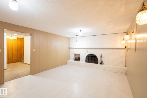14811 61A Street, Edmonton, AB - Indoor Photo Showing Other Room