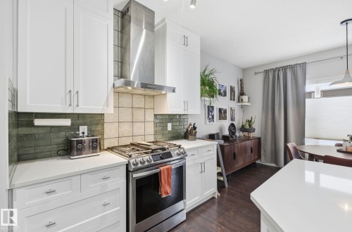 8209 14 Avenue, Edmonton, AB - Indoor Photo Showing Kitchen With Upgraded Kitchen