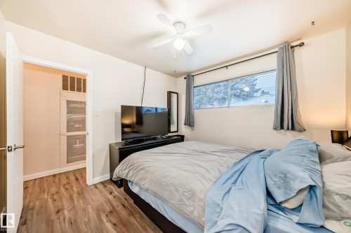 13032 134 Street, Edmonton, AB - Indoor Photo Showing Bedroom