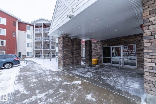 102 2203 44 Avenue, Edmonton, AB - Outdoor