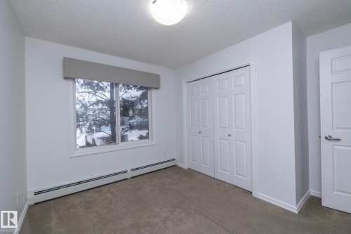102 2203 44 Avenue, Edmonton, AB - Indoor Photo Showing Other Room