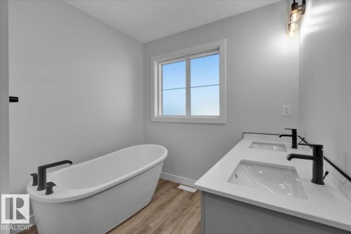 1162 Genesis Lake Boulevard, Stony Plain, AB - Indoor Photo Showing Bathroom