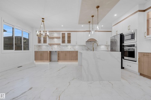 2635 62 Avenue, Rural Leduc County, AB - Indoor Photo Showing Kitchen With Upgraded Kitchen
