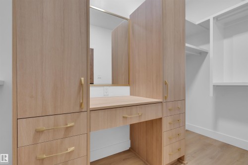 2635 62 Avenue, Rural Leduc County, AB - Indoor With Storage