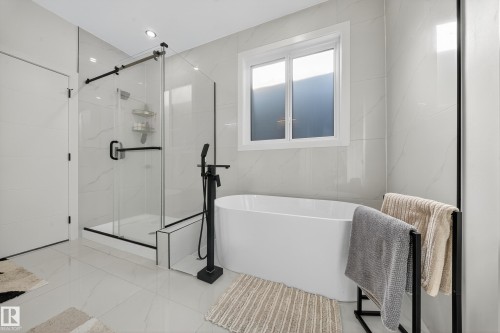 16527 3 Street, Edmonton, AB - Indoor