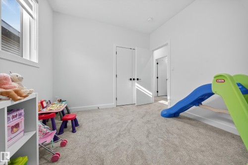 16527 3 Street, Edmonton, AB - Indoor