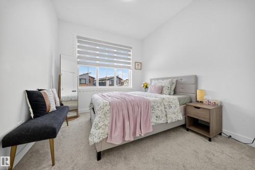 16527 3 Street, Edmonton, AB - Indoor Photo Showing Bedroom
