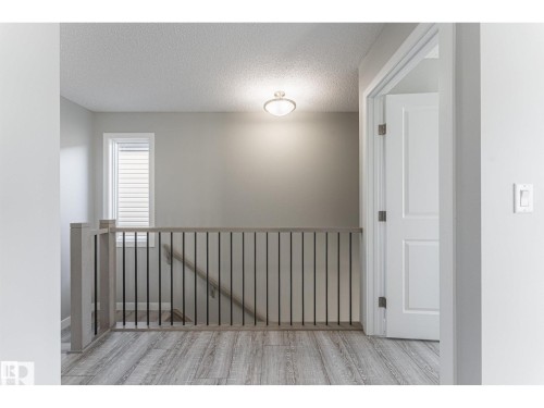 20512 22 Ave Nw, Edmonton, AB - Indoor Photo Showing Other Room