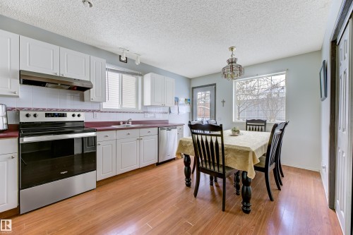 1049 Jones Crescent, Edmonton, AB - Indoor