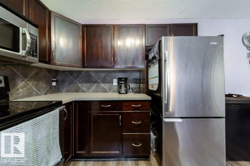 105 5951 165 Avenue, Edmonton, AB - Indoor Photo Showing Kitchen