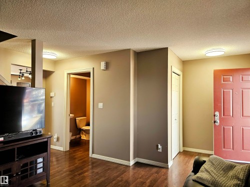 29 1404 Hermitage Road, Edmonton, AB - Indoor Photo Showing Other Room