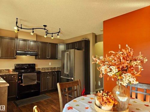 29 1404 Hermitage Road, Edmonton, AB - Indoor