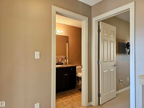 29 1404 Hermitage Road, Edmonton, AB - Indoor