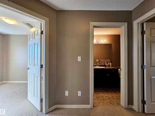 29 1404 Hermitage Road, Edmonton, AB - Indoor Photo Showing Other Room