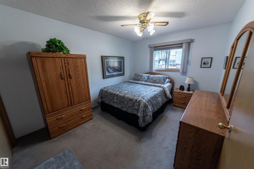1087 10 Street, Rural Lac Ste. Anne County, AB - Indoor Photo Showing Bedroom