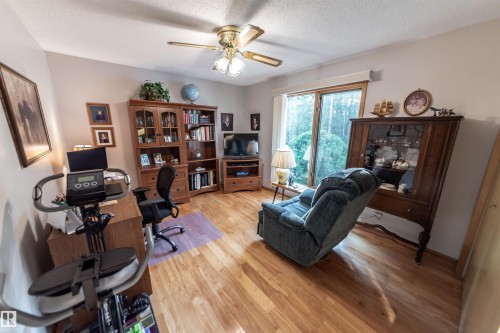 1087 10 Street, Rural Lac Ste. Anne County, AB - Indoor Photo Showing Office