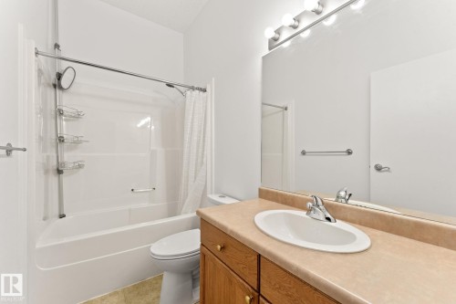 426 4312 139 Avenue, Edmonton, AB - Indoor Photo Showing Bathroom
