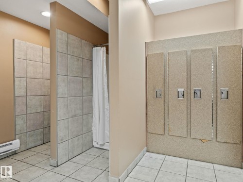 426 4312 139 Avenue, Edmonton, AB - Indoor Photo Showing Bathroom