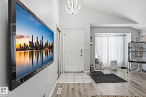 3623 24 Avenue, Edmonton, AB - Indoor Photo Showing Other Room