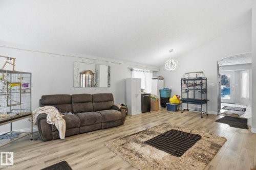 3623 24 Avenue, Edmonton, AB - Indoor Photo Showing Living Room